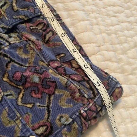 Anthropologie Corduroy Jeans - Blue and Pink Pattern, chic and fun! Size 30🌸 - Picture 5 of 6